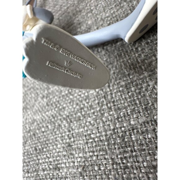 Hallmark Keepsake Ornament Bugs Bunny Looney Tunes 1995 Christmas Snowballs - Picture 5 of 8